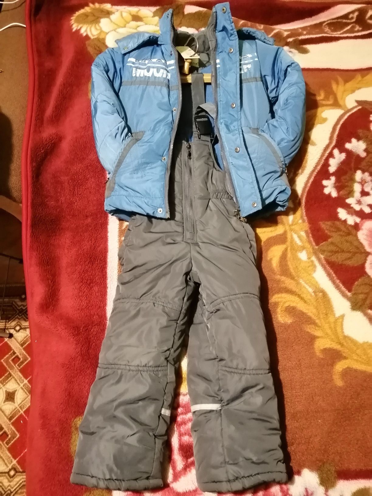 Зимовий комбінезон (тільки штани) на вік 5 років приблизно