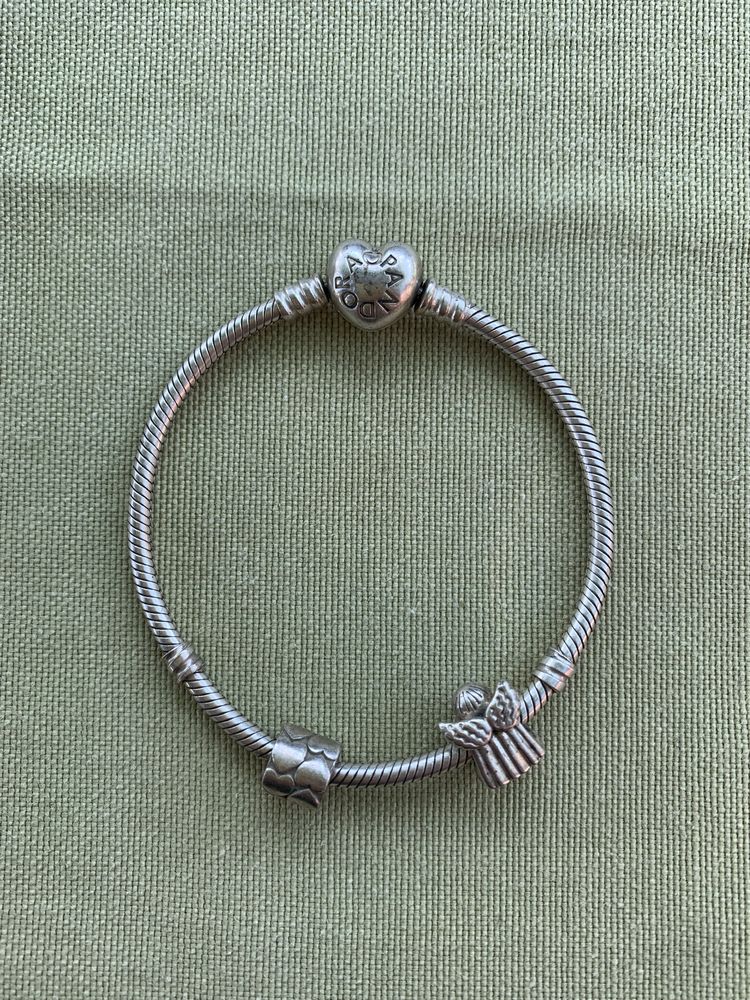 Pandora браслет (оригінал) + 2 намистини (янгол та серця) + подарунок