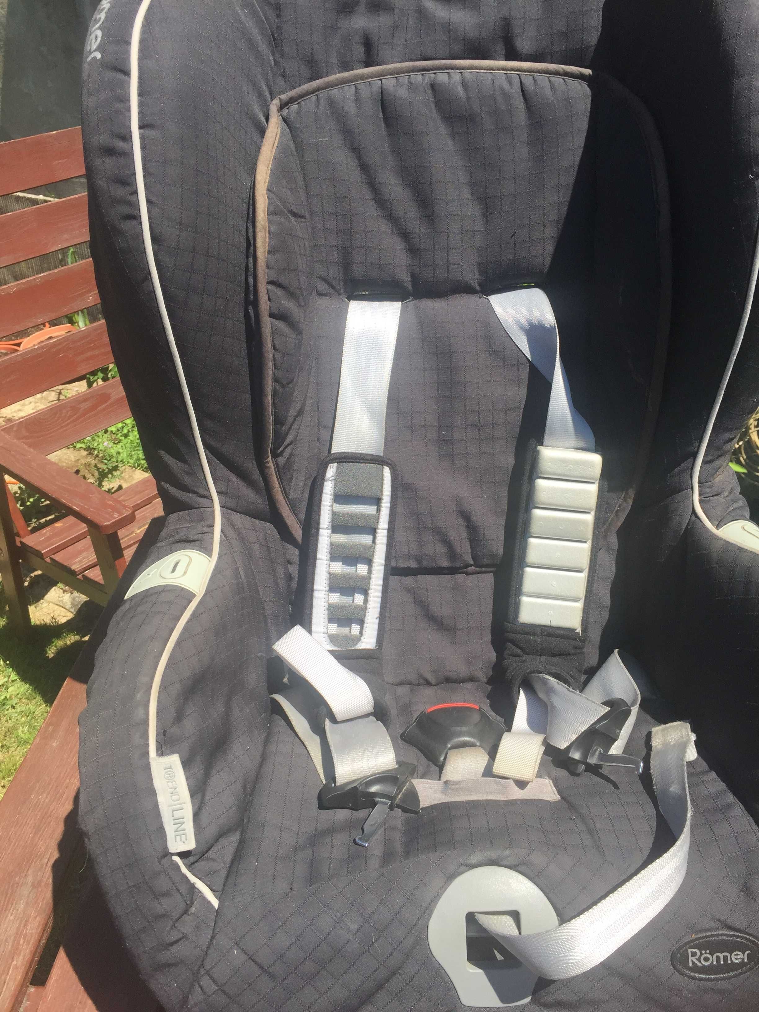 Fotelik samochodowy dla dziecka Britax Romer Duo Ece R44/04, 9-18KG