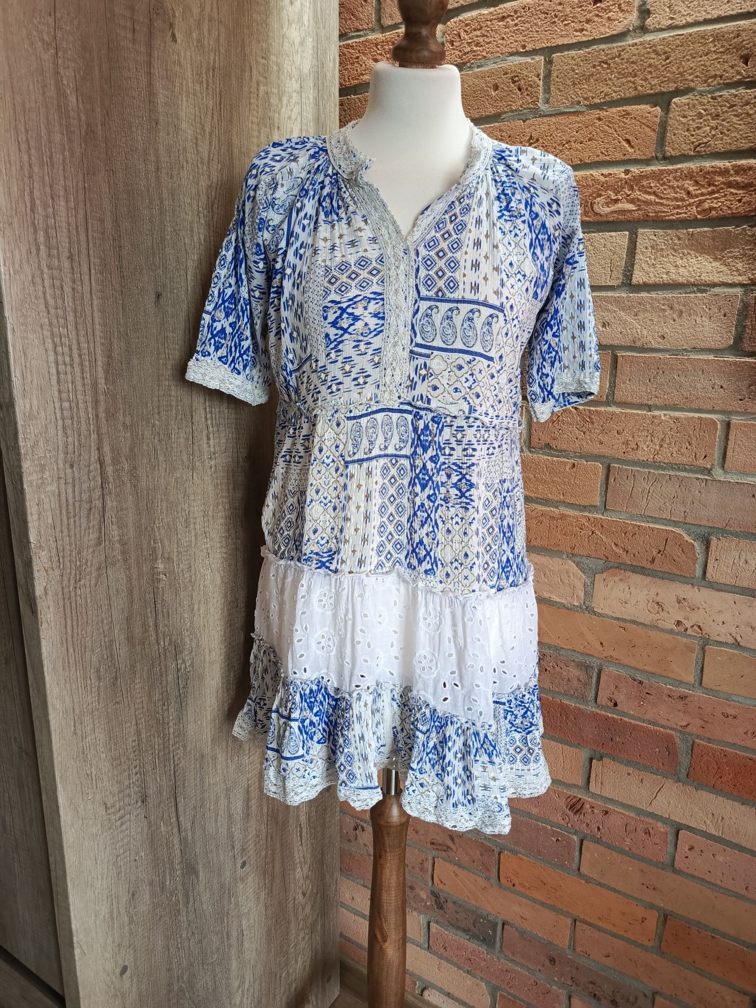 Sukienka boho Sumitra wiskoza koronka lurex haft paisley falbany one s