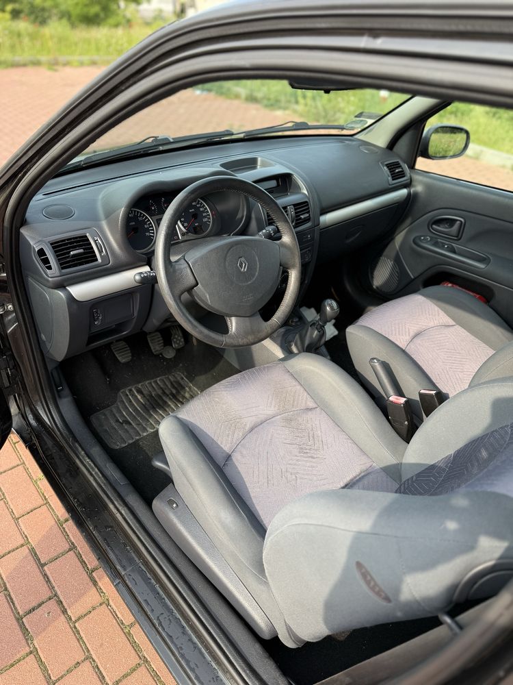 Renault Clio 2 1.2 16v
