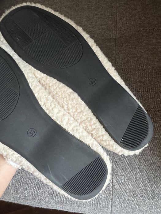 Трендові хутряні балетки