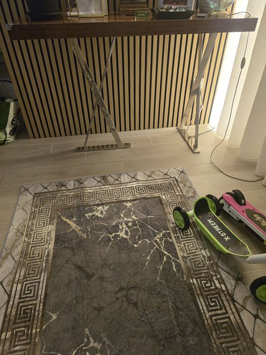 Consola lindíssima quase nova