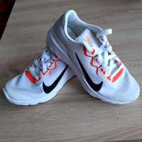Adidasy Nike 35.5 + sandały