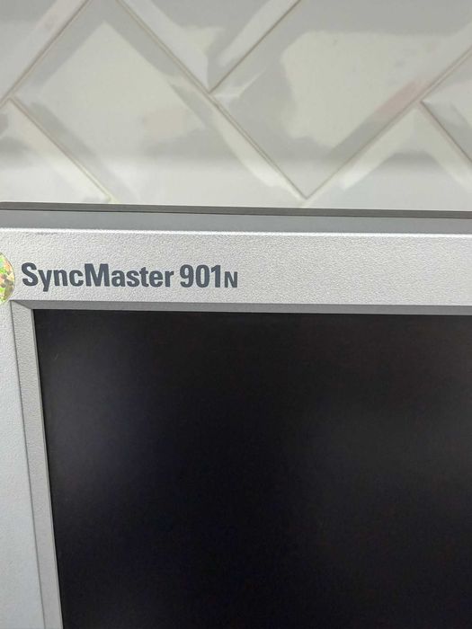 Monitor Samsung 901N