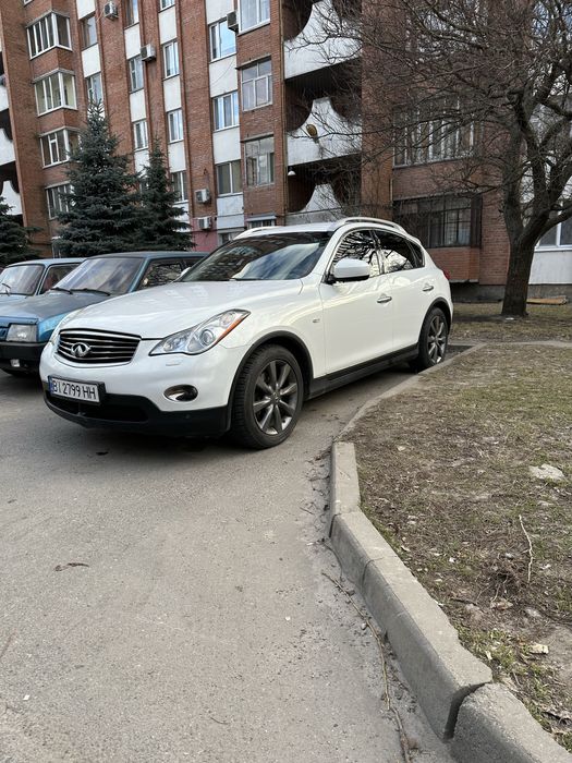 —- Infiniti ex 35 —-