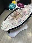 4moms Mamaroo 4 заколисуючий центр