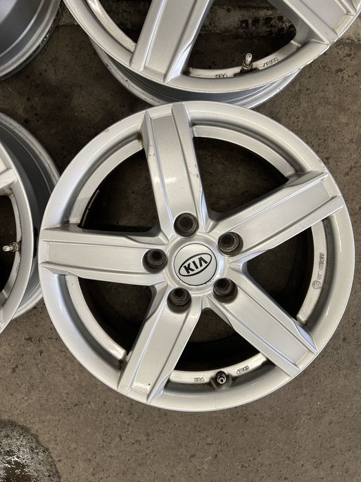 Koła aluminiowe 6.5Jx16H2 ET50 5x114.3 Kia Soul Niro Ceed ProCeed TPMS