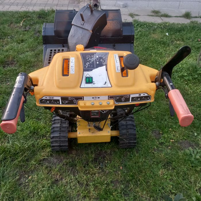 Odśnieżarka wirnikowa gąsienicowa elektryczny start