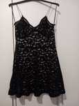 Vestido em renda preto