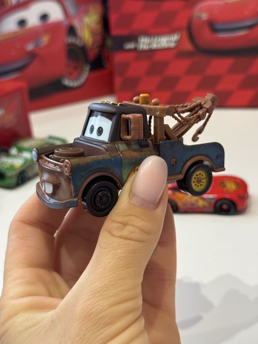 Машинки Тачки Cars подарунок хлопчику молния макквин маквін