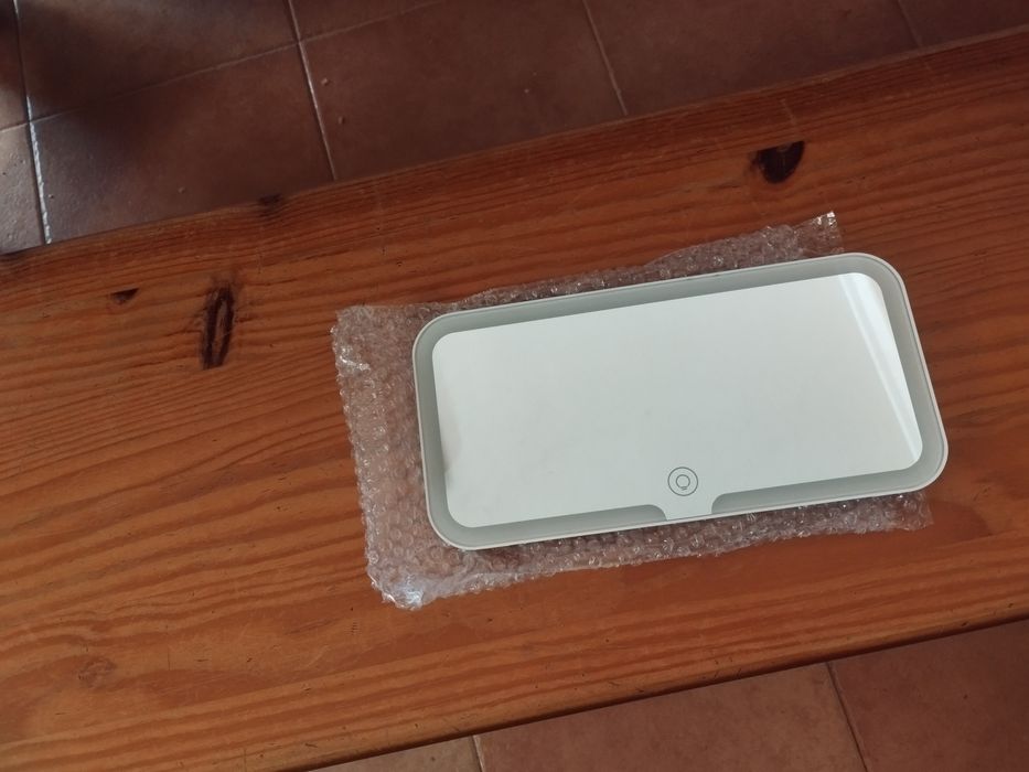 Espelho maquilhagem com iluminação