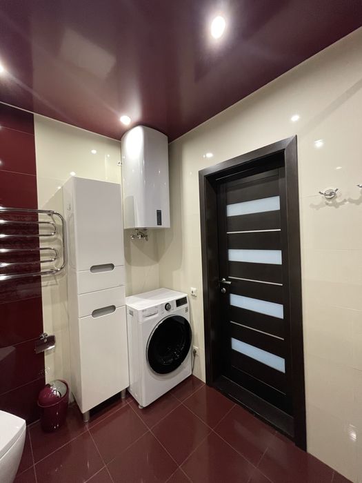 Від власника. Оренда квартири Севастопільська площа, є генератор.