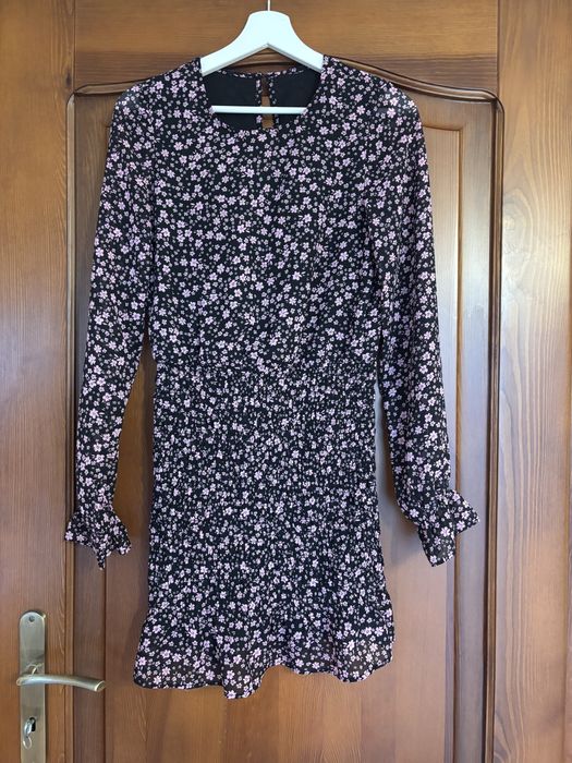 Sukienka w kwiaty H&M