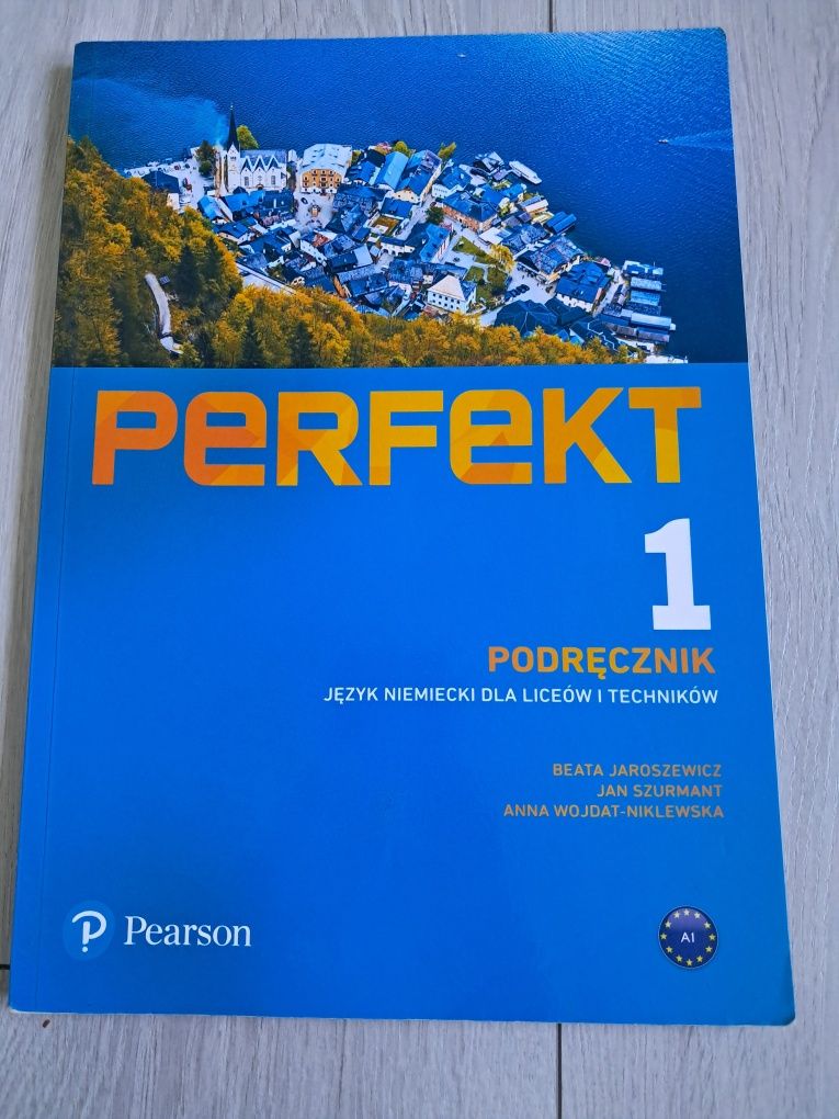 Sprzedam książkę do niemieckiego klasa 1 perfekt pearson