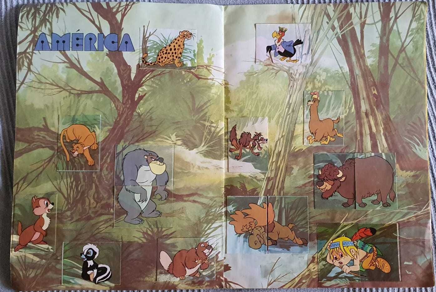 Zoo Walt Disney Caderneta Cromos Autocolantes  antiga rara - completa