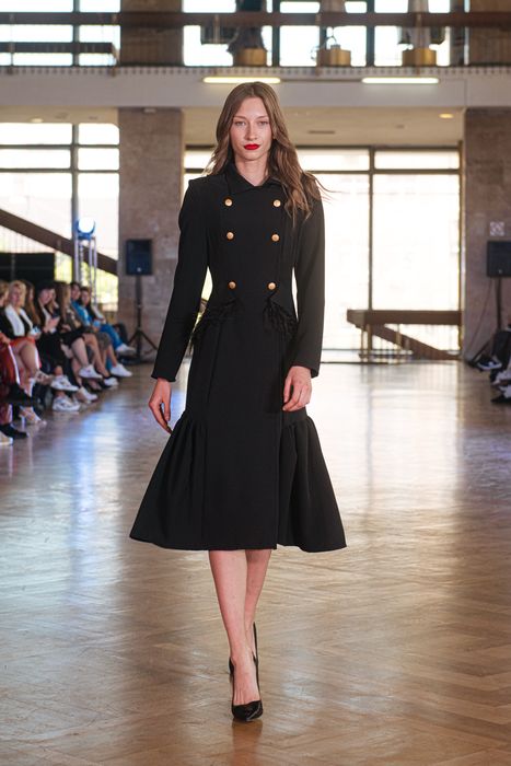 Прокат вечірніх суконь