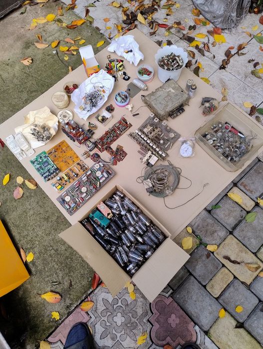 Радиодетали новые и б/у. Цена 2500 за все!