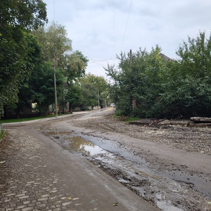 Оренда гаража -цегляний.Незалежності-Нова 5