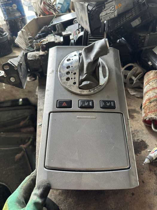 Консоль пепельница часы селектор инфинити fx35 fx45