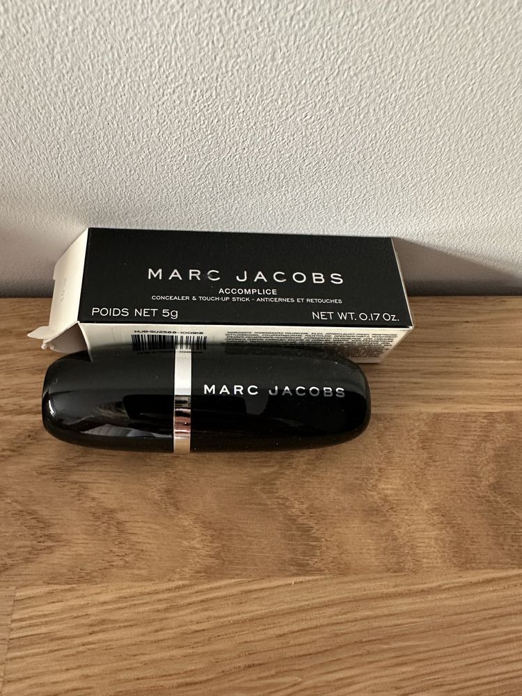 Marc Jacobs korektor w sztyfcie