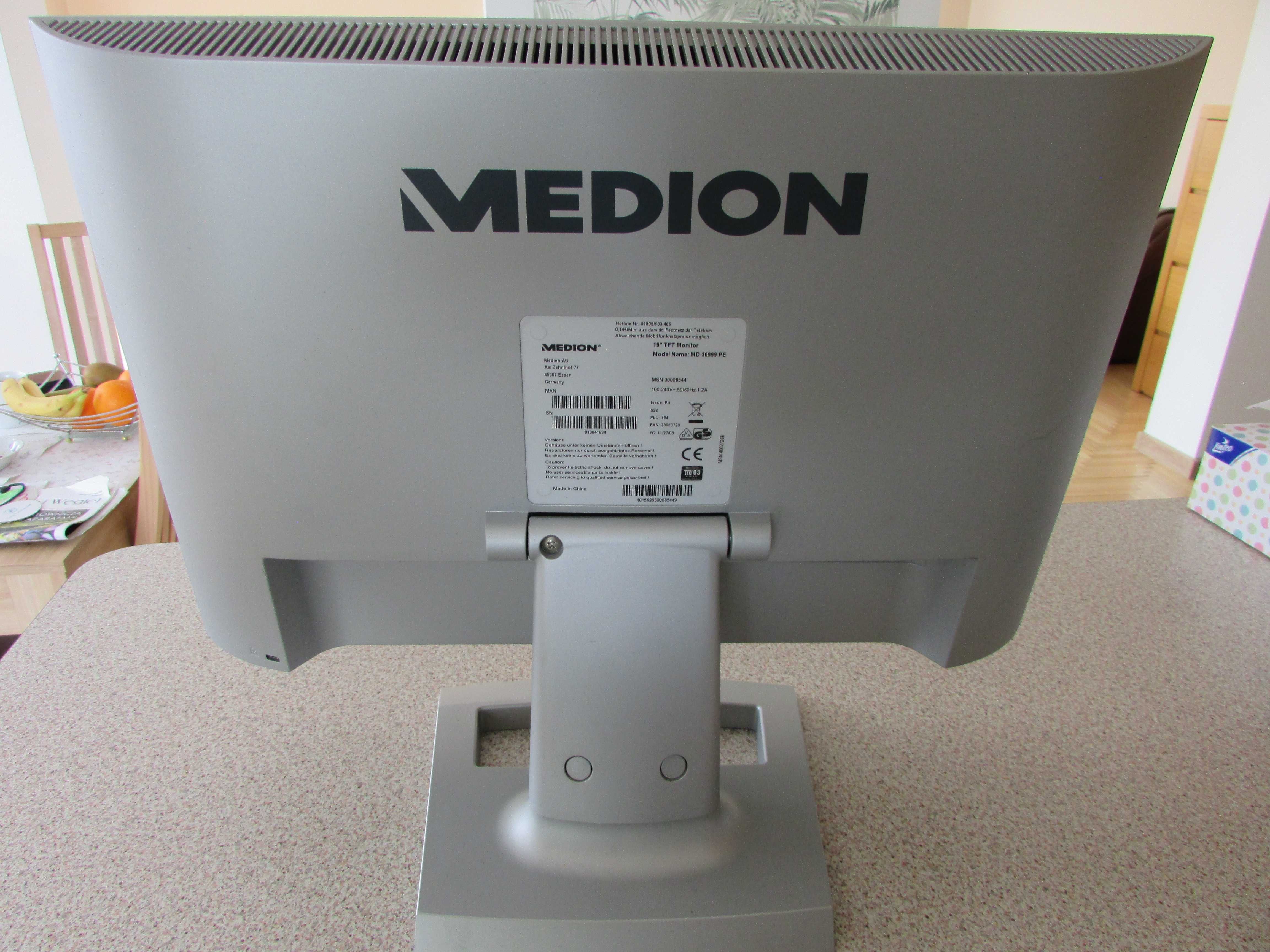 Monitor LCD MEDION 19 cali