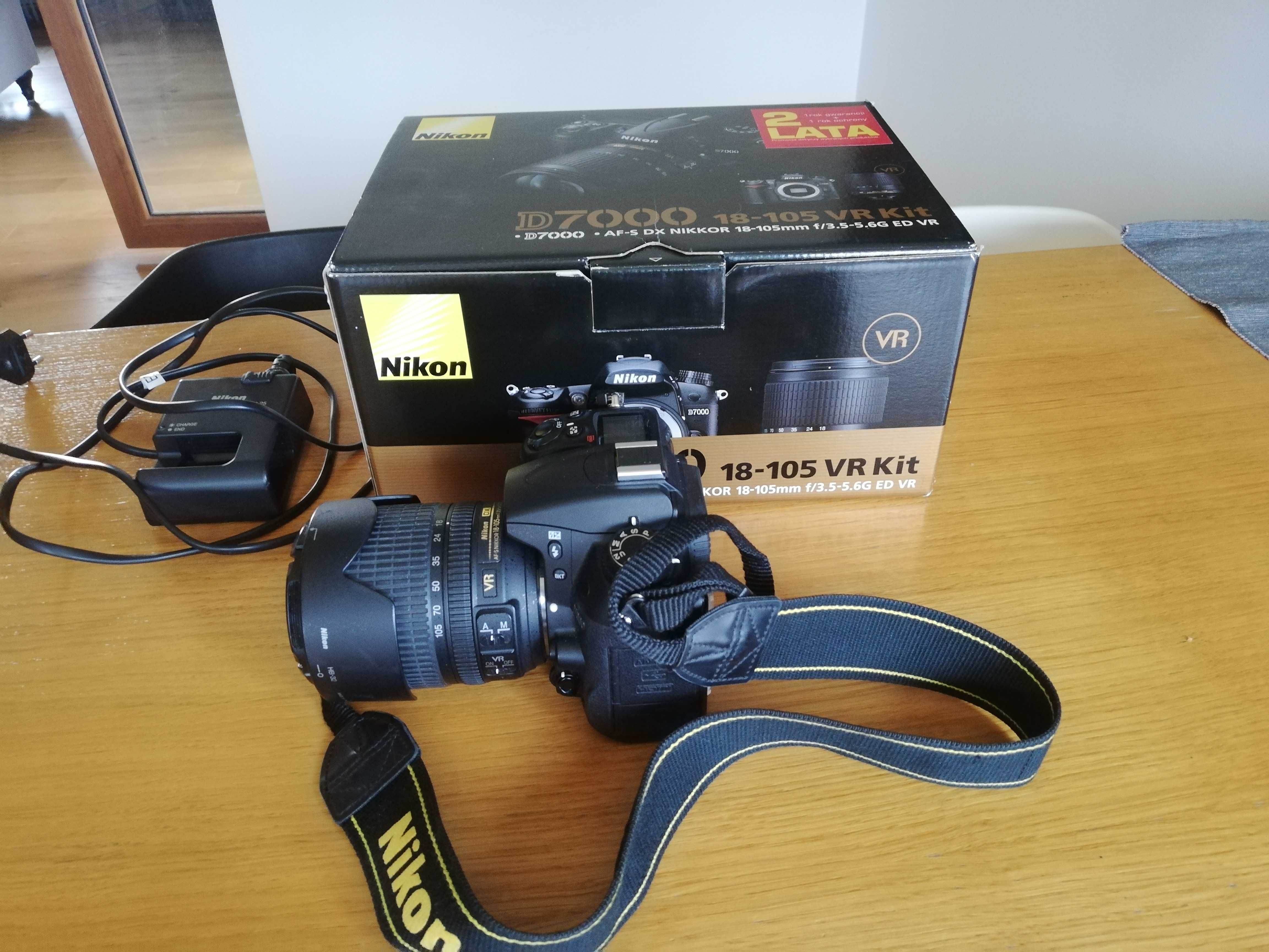 NIKON D7000 Obiektyw 18-105mmF / 3,5-5,6G ED VR