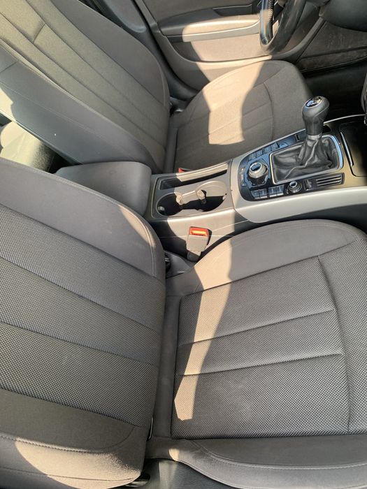 Audi a4 b8 2.0D sline rok 2009/2010