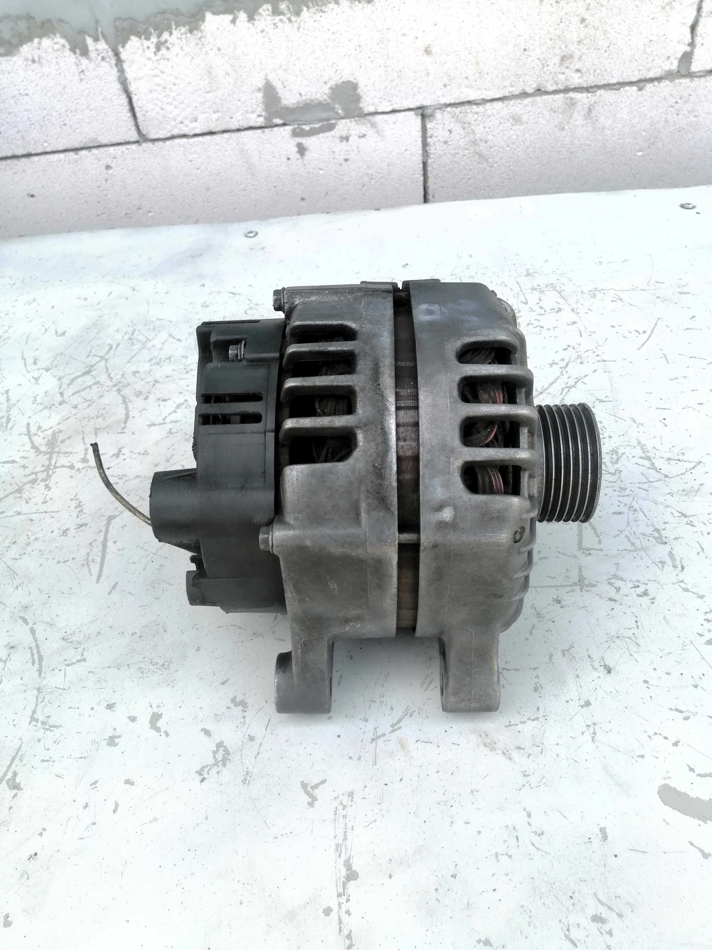Генератор Citroen c5 C6 Xsantia Peugeot 406 607 espace Laguna 3.0 V6