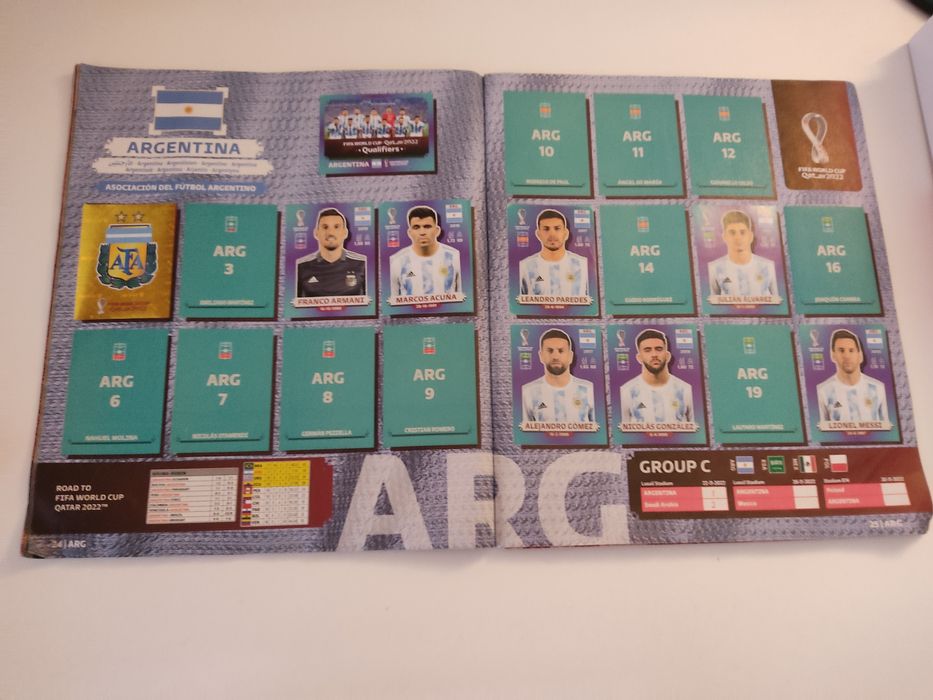 Caderneta de cromos mundial do Qatar 2022 - Panini