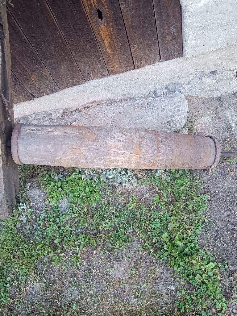 Wał koło do studni