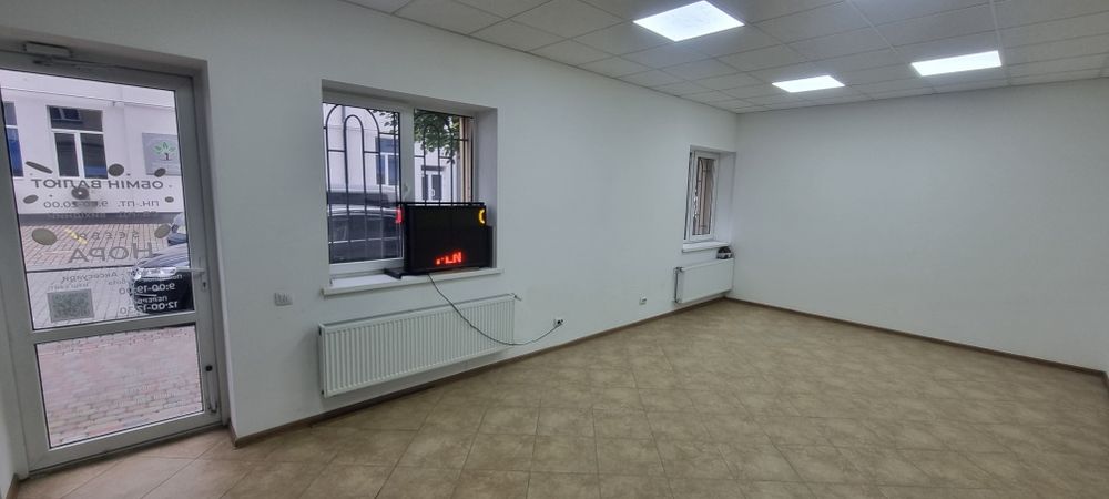Оренда Офісу 30м2 . Власник . Героїв Упа 73