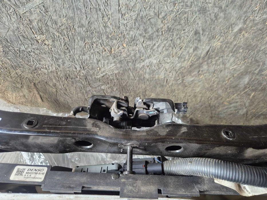 Jeep Cherokee 3.2 KL chłodnice wentylator pas