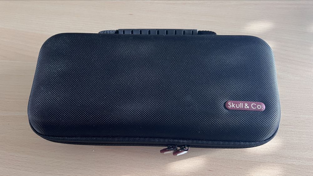 Skull&Co GripCase dla Nintendo Switch OLED