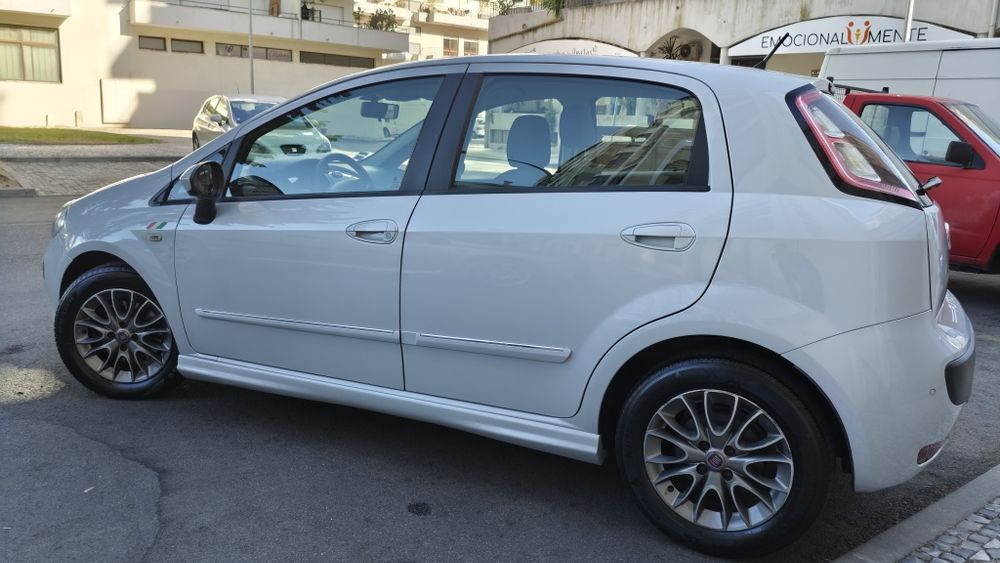 Fiat Punto Evo 1.3 Multijet full extras.