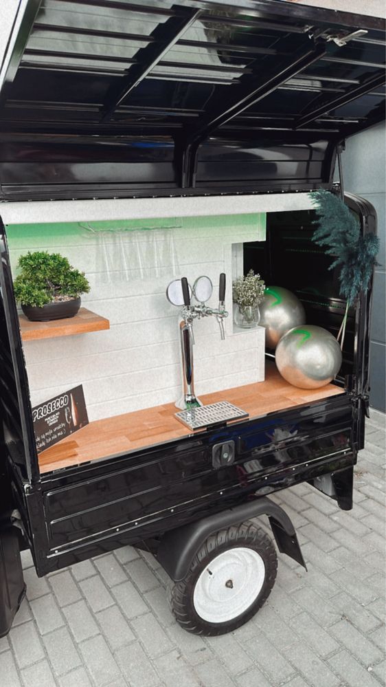 Proseco van Piaggio Ape