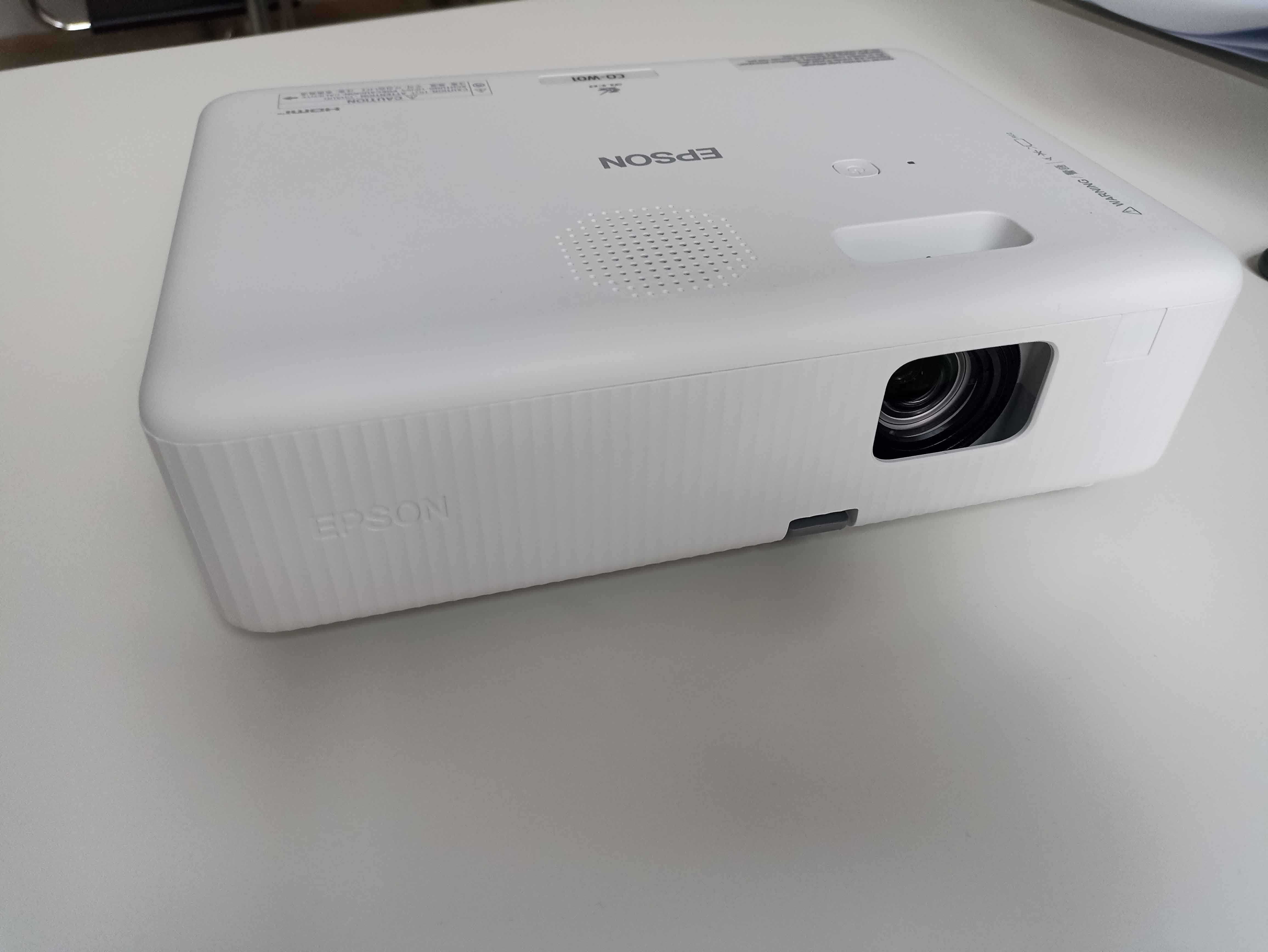 Do sprzedania  Projektor EPSON CO-W01
