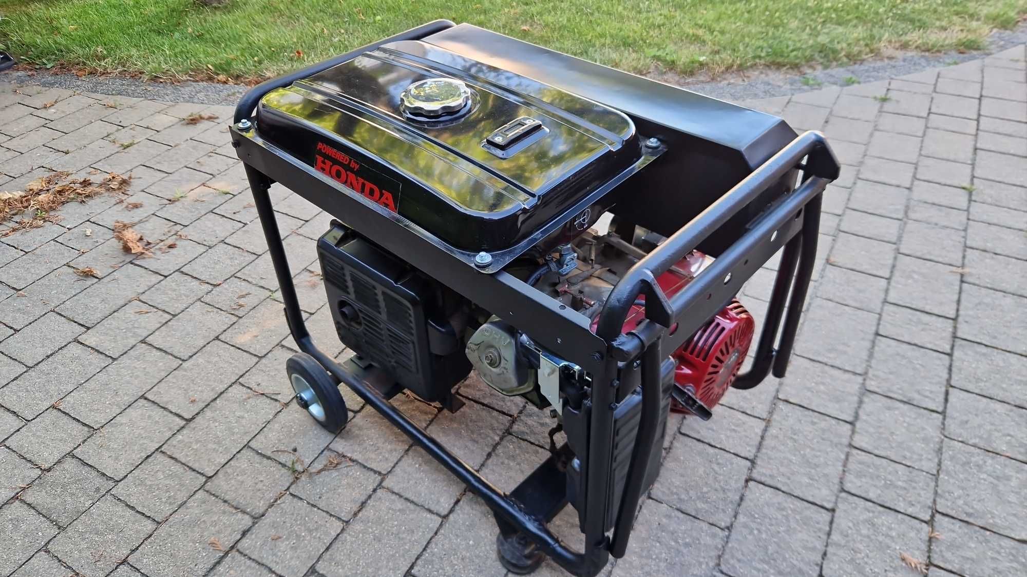 Agregat pradotworczy Honda Eisemann  P7200E 3 fazowy 6,5kVA 400V z AVR