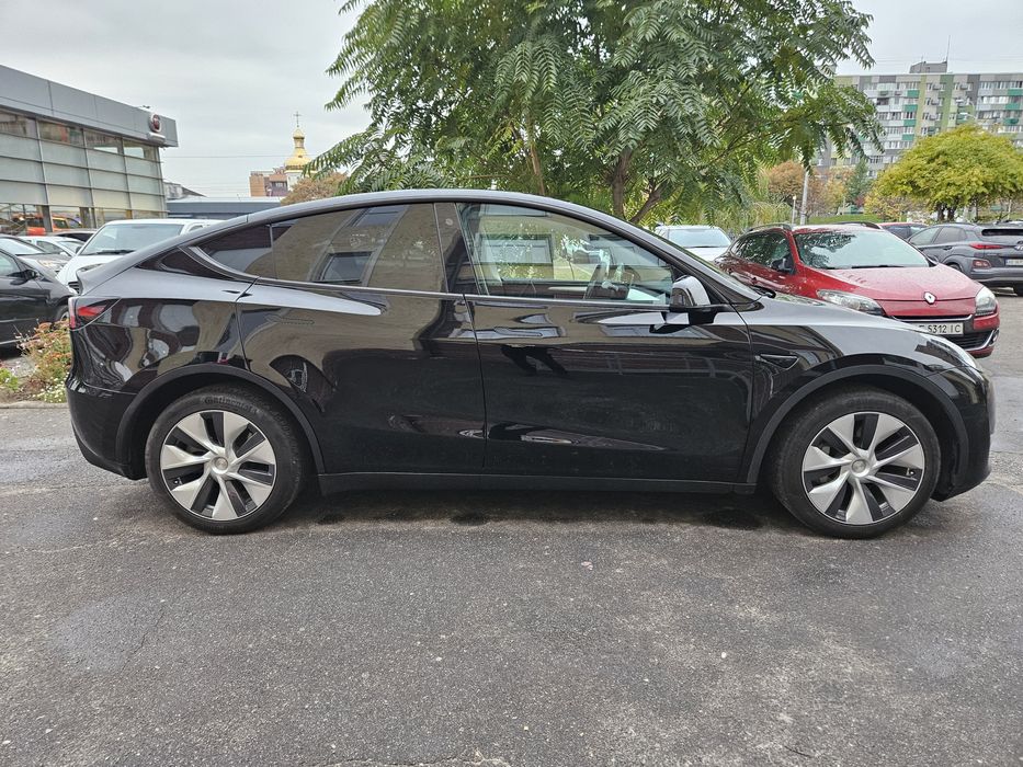 Продам Tesla model Y Dual motor