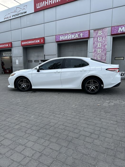 Toyota camry 70 2018