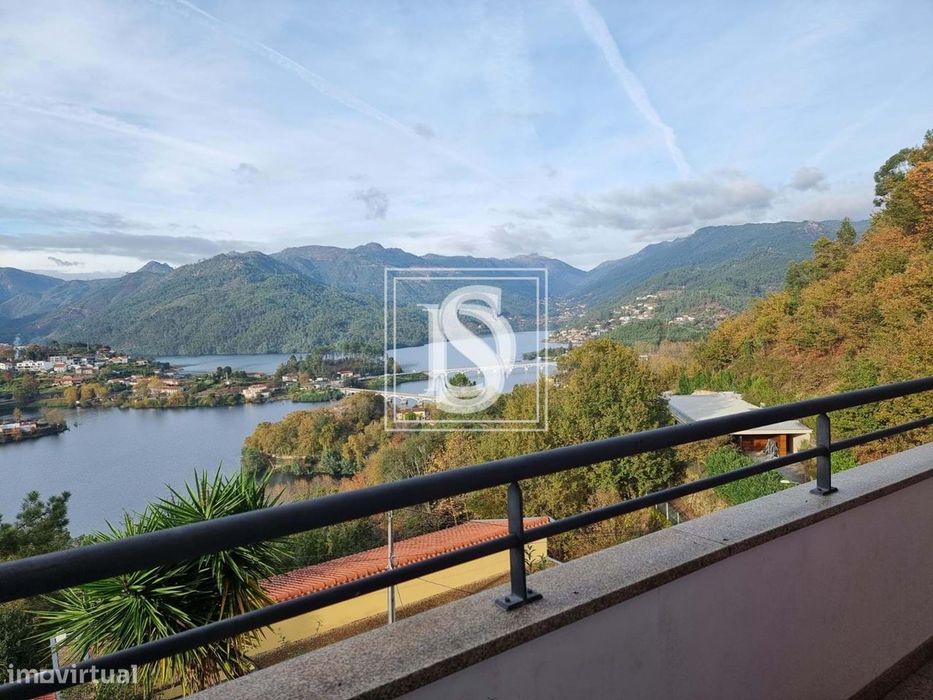 Moradia Isolada T3 +T1 - Ventosa Vieira do Minho, próxima do Gerês
