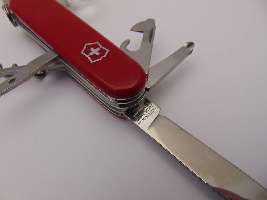 Scyzoryk VICTORINOX Explorer # lupa # nożyczki # otwieracz # SZWAJCAR