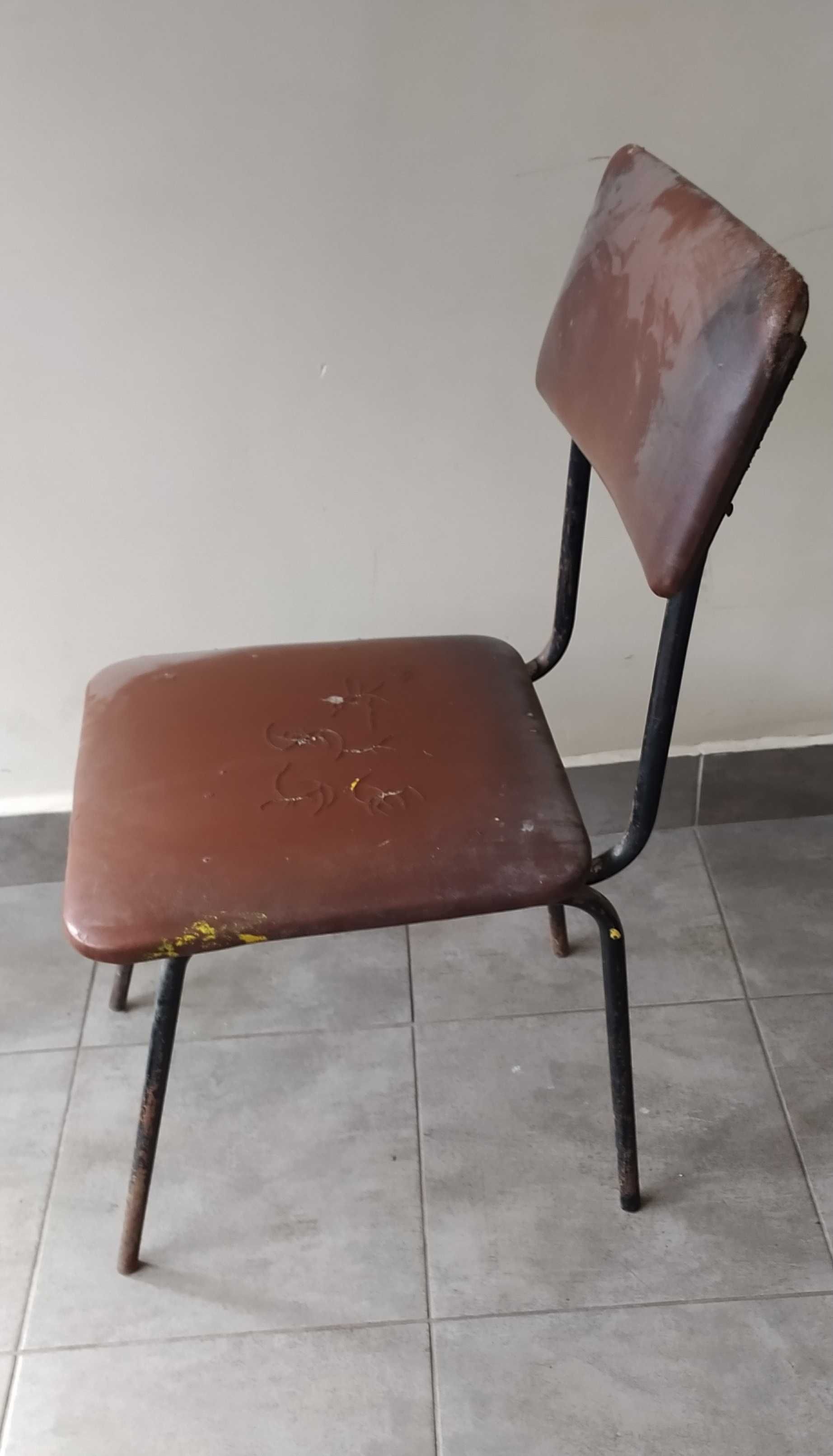 Krzesło metalowe z obiciem, PRL, loftowe