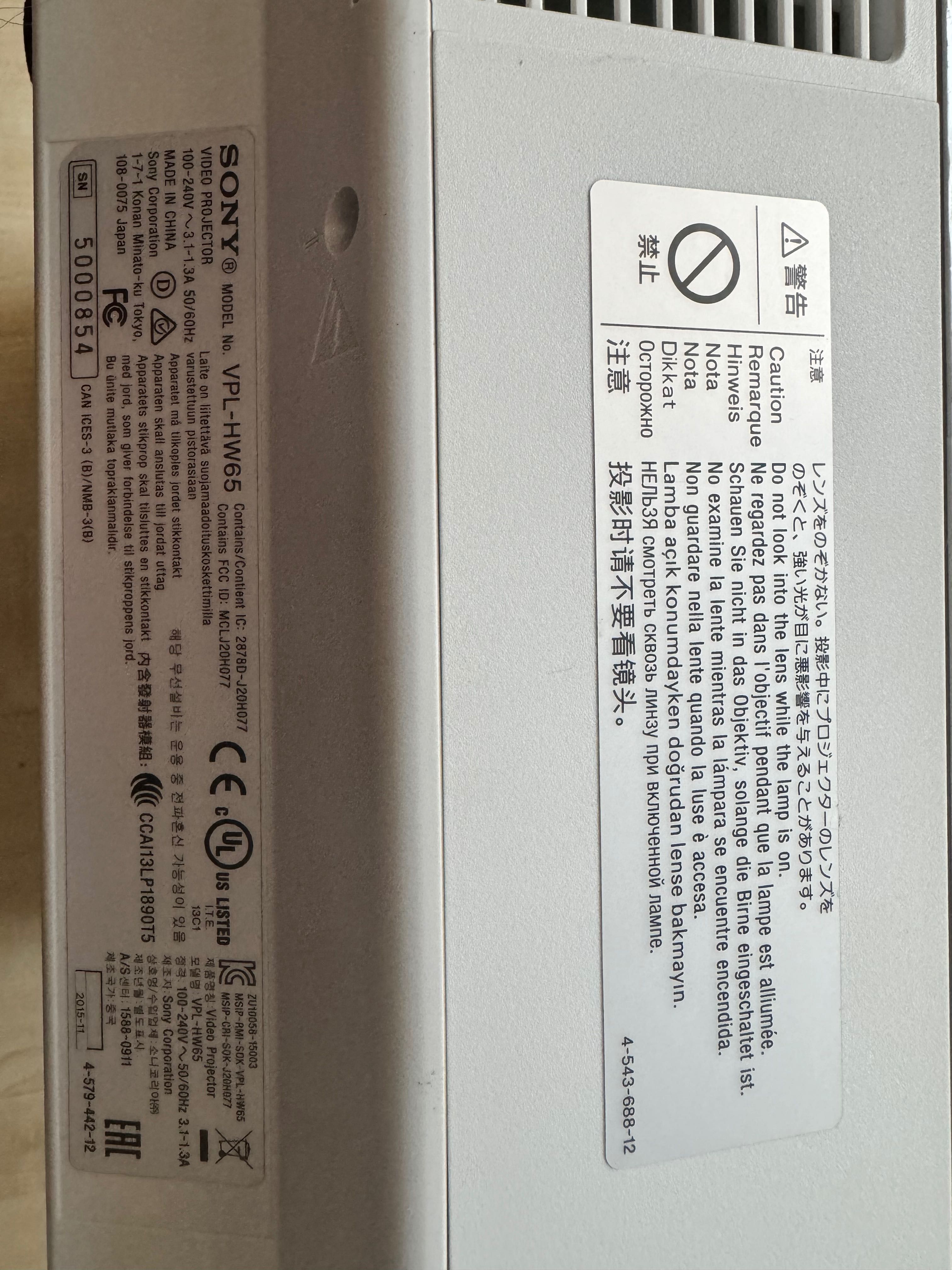Projektor Sony VPL-HW65