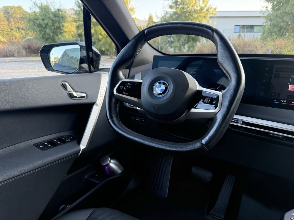 BMW iX xDrive40 Pack M