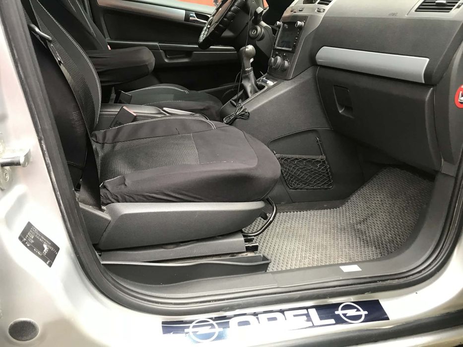 Опель Зафіра 2005 р.