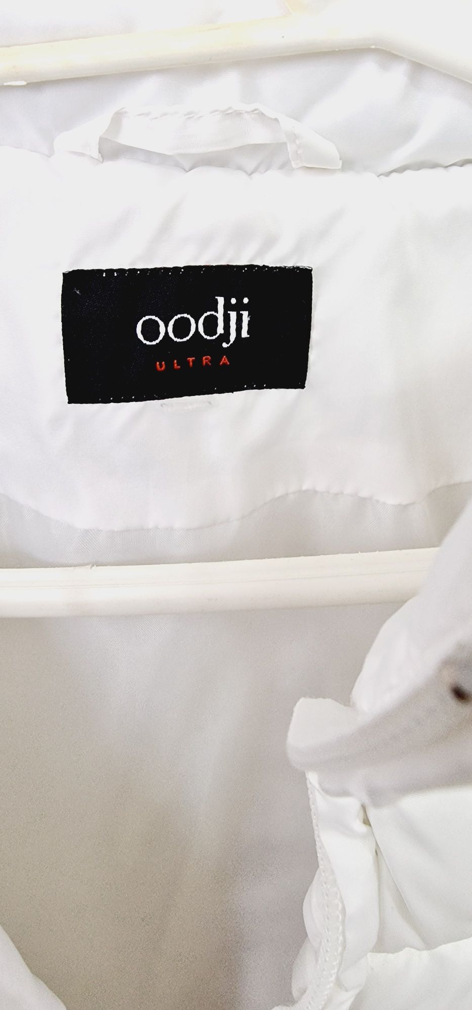 Жилетка фірми Oodji