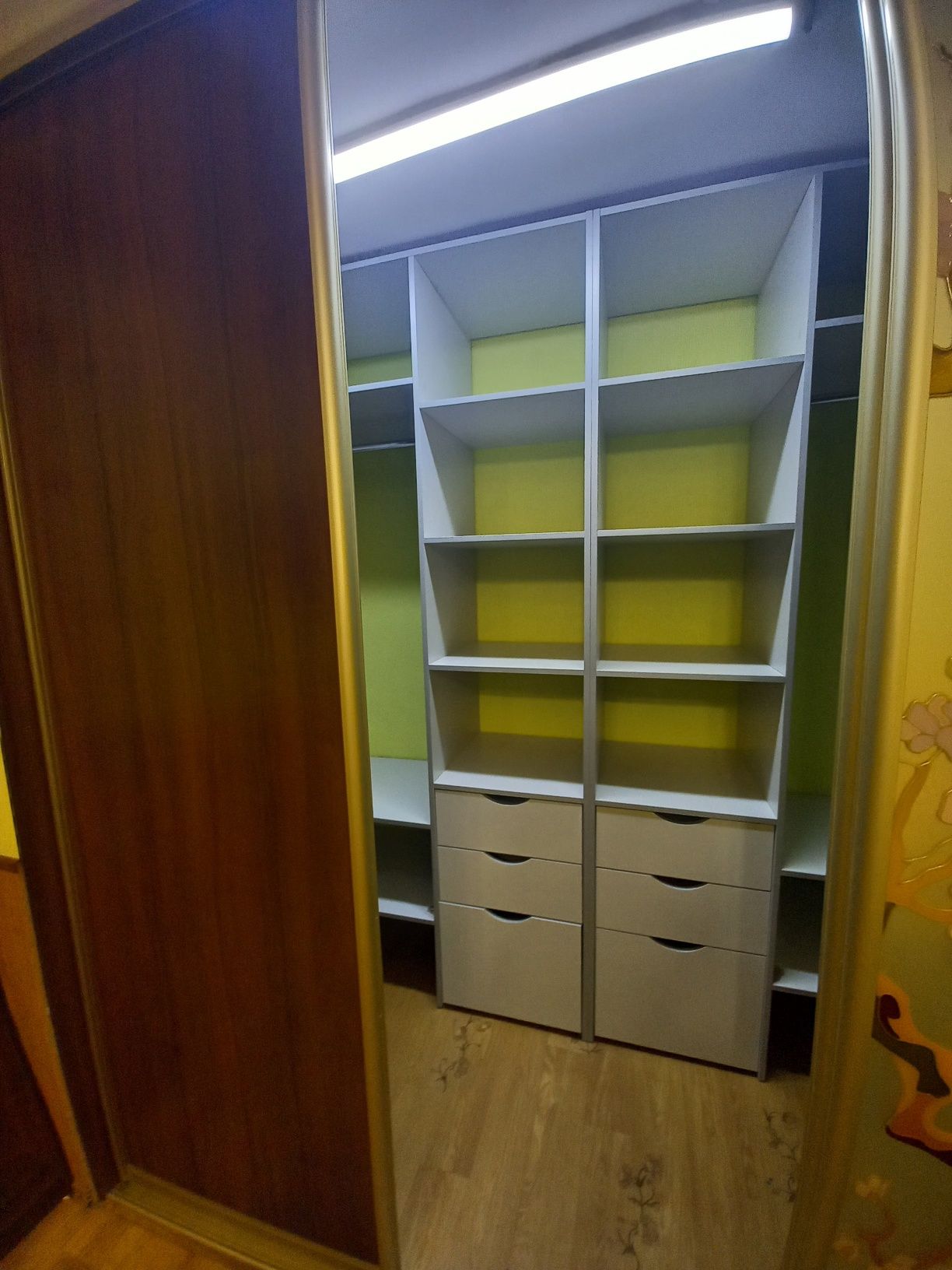 Продам 2х квартиру.Центр.