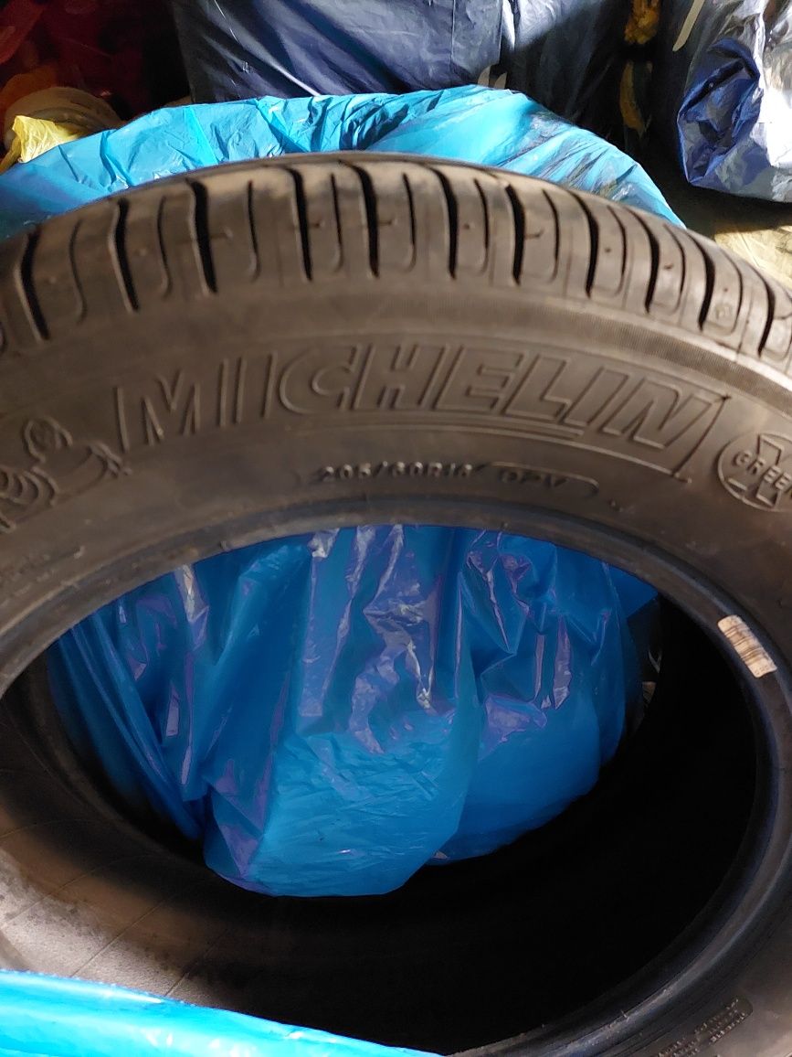 Komplet opon michelin 205/55/16