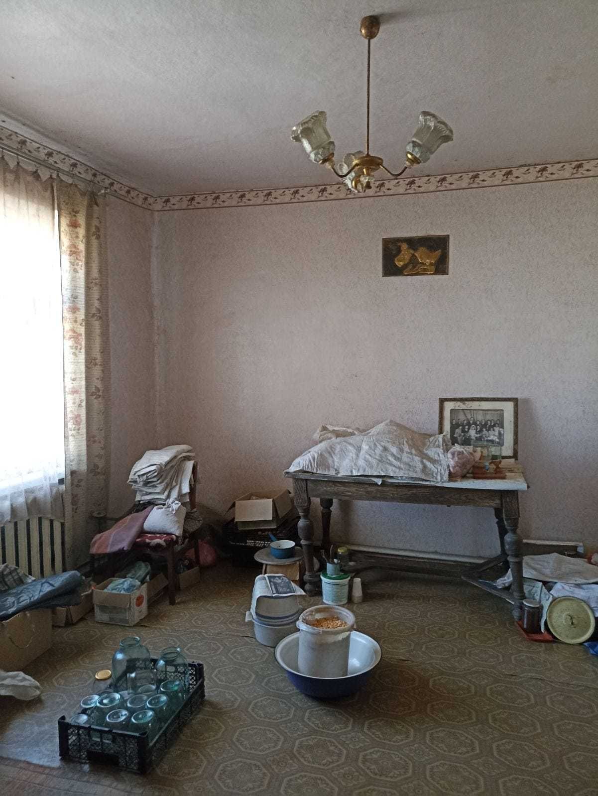 Продам дом в центре села Шамраевка